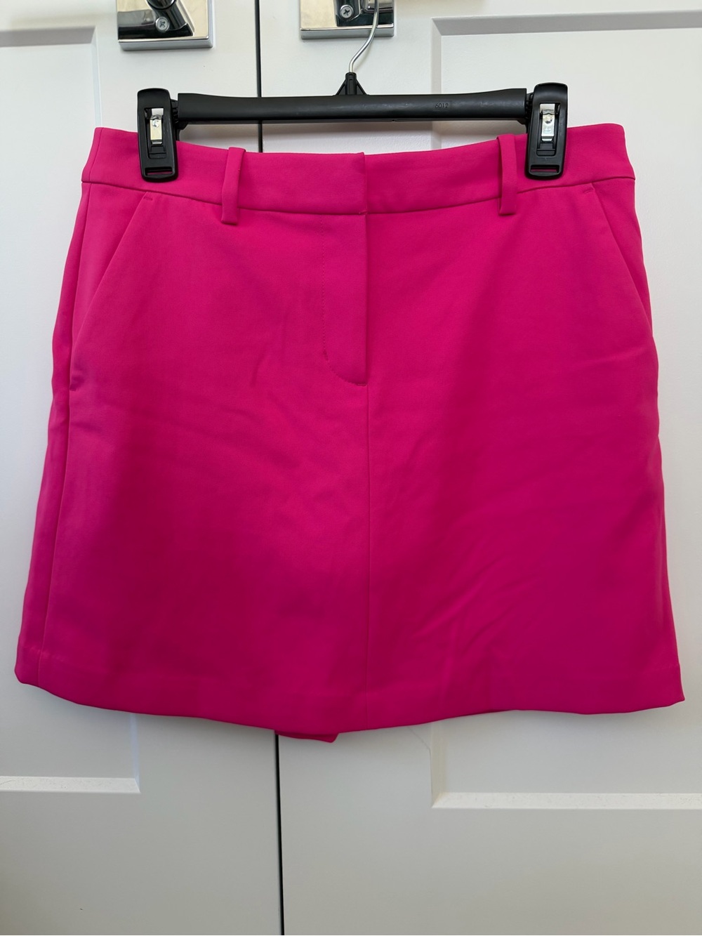 EUC Tory Burch Sport Bright Pink Women's Skort, Small